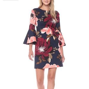 Trina Turk Bell Sleeve Sheath Dress size 2